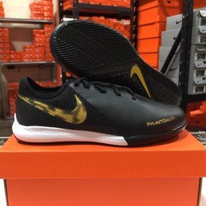 Nike Junior Phantom VSN Academy IC Soccer Shoes!
